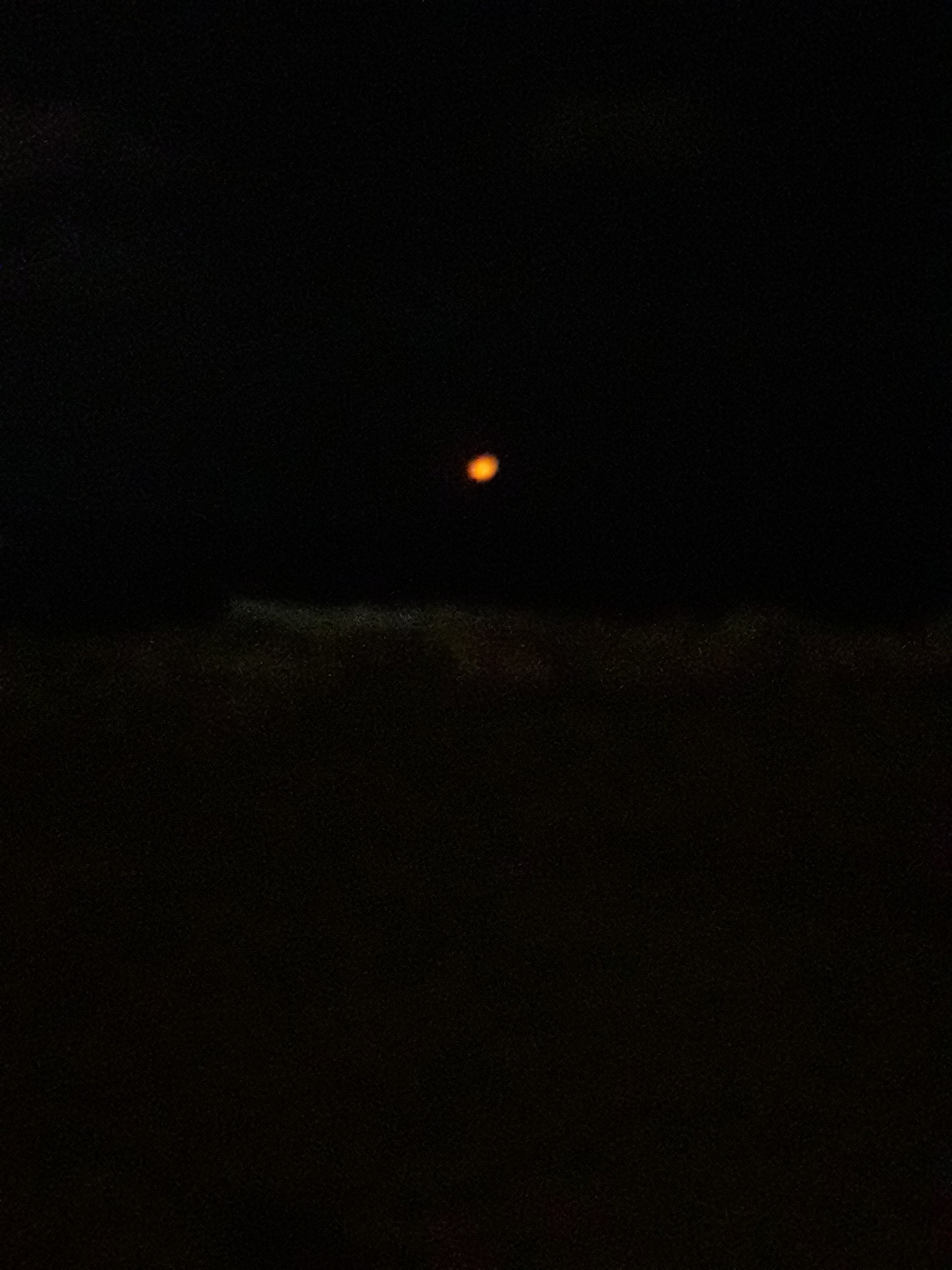 orange.moon2